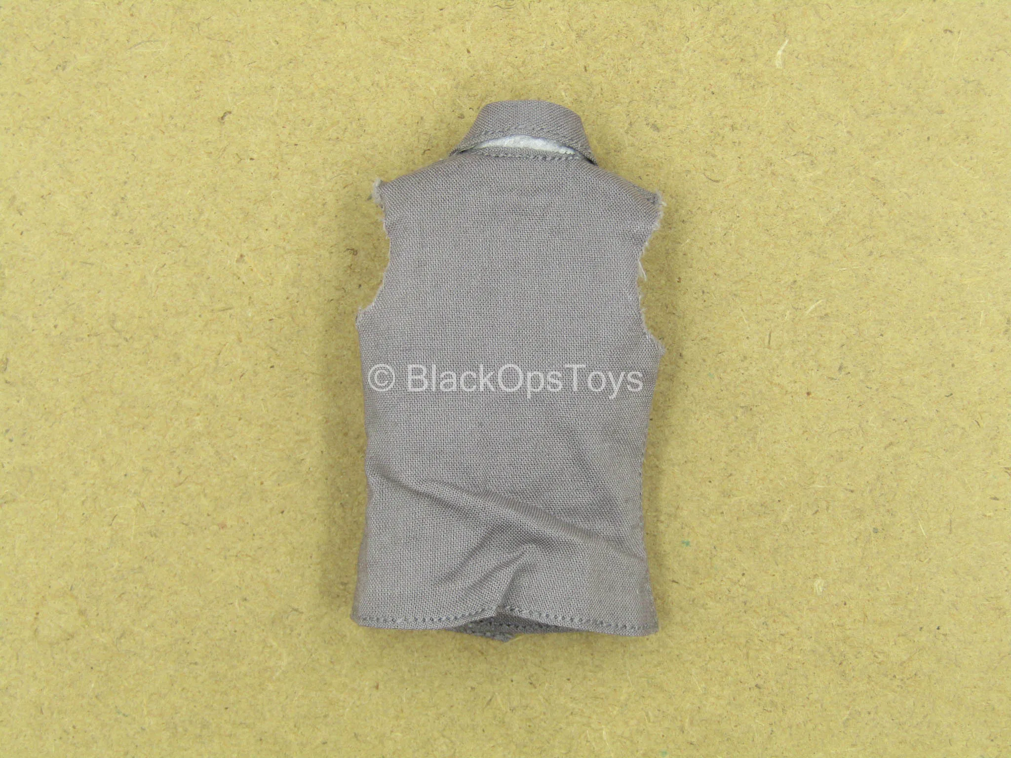 1/12 - WWII Bean-Gelo - Han - Gray Sleeveless Shirt