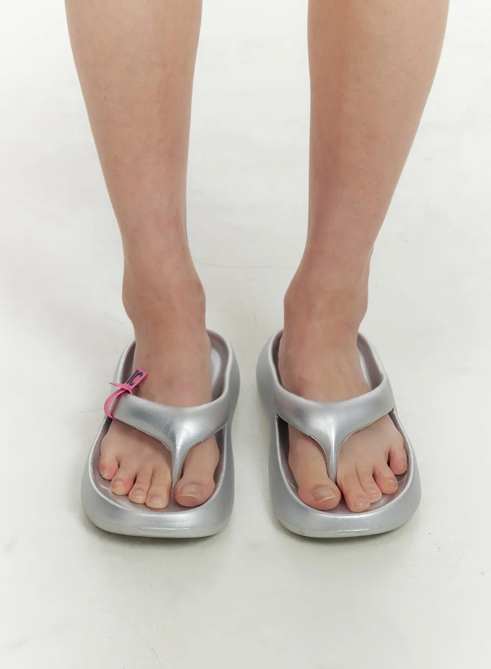 Basic Slippers CU417