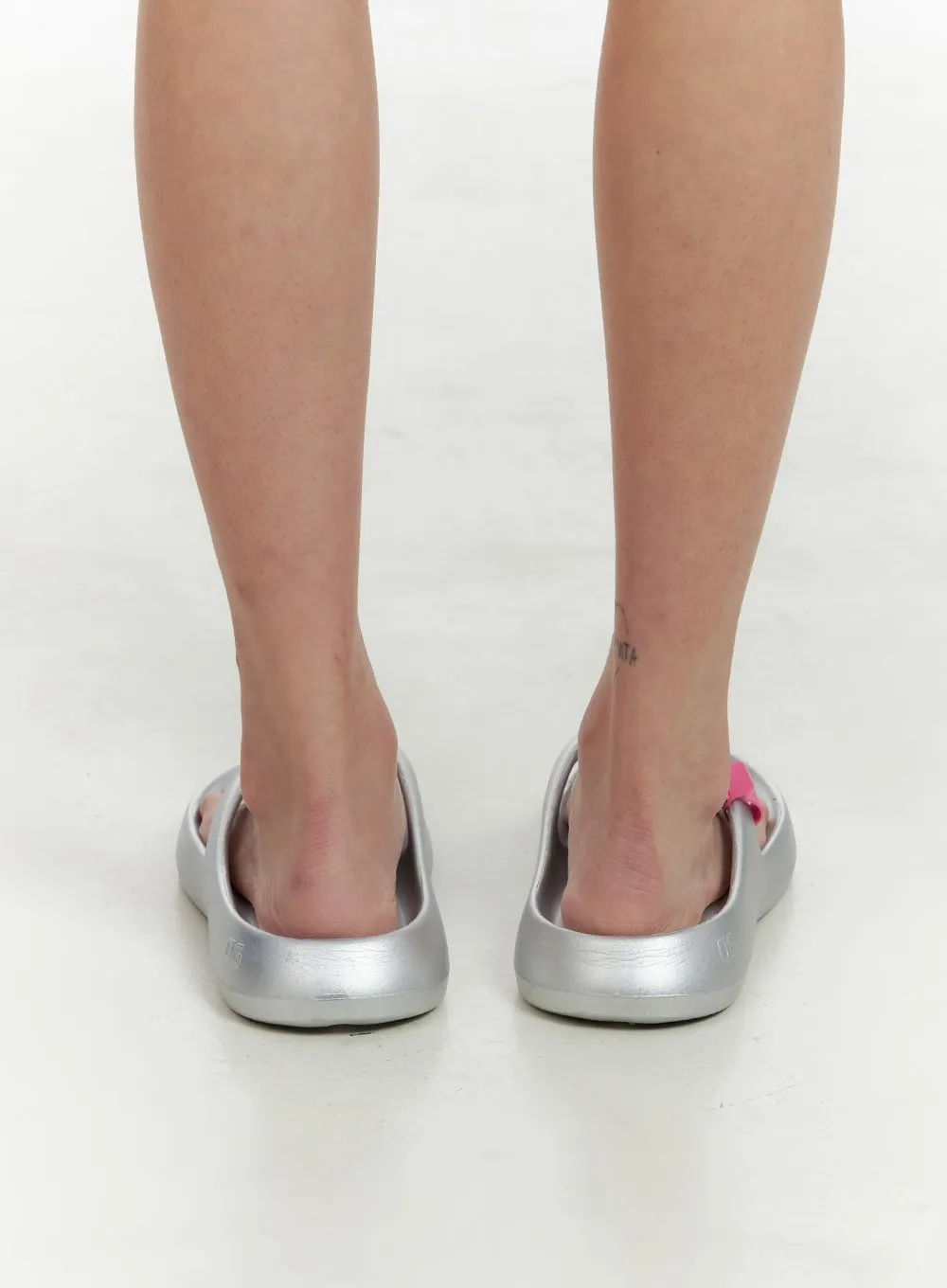 Basic Slippers CU417