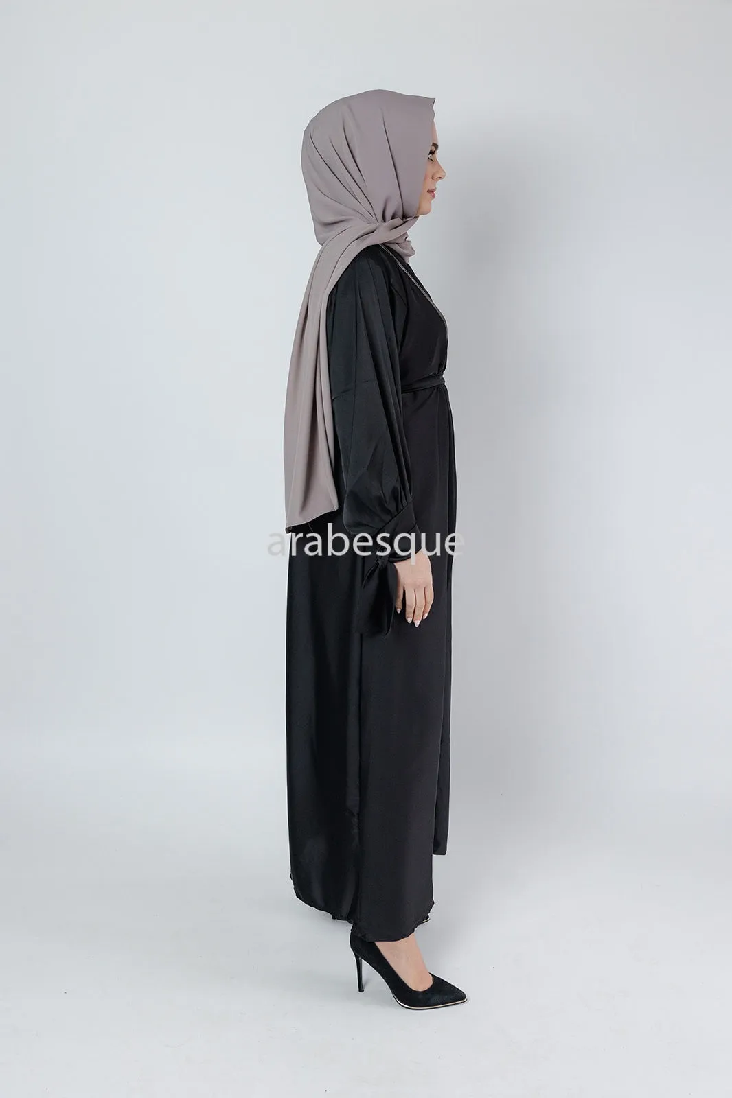 Black Closed batwing Abaya with diamante detailing