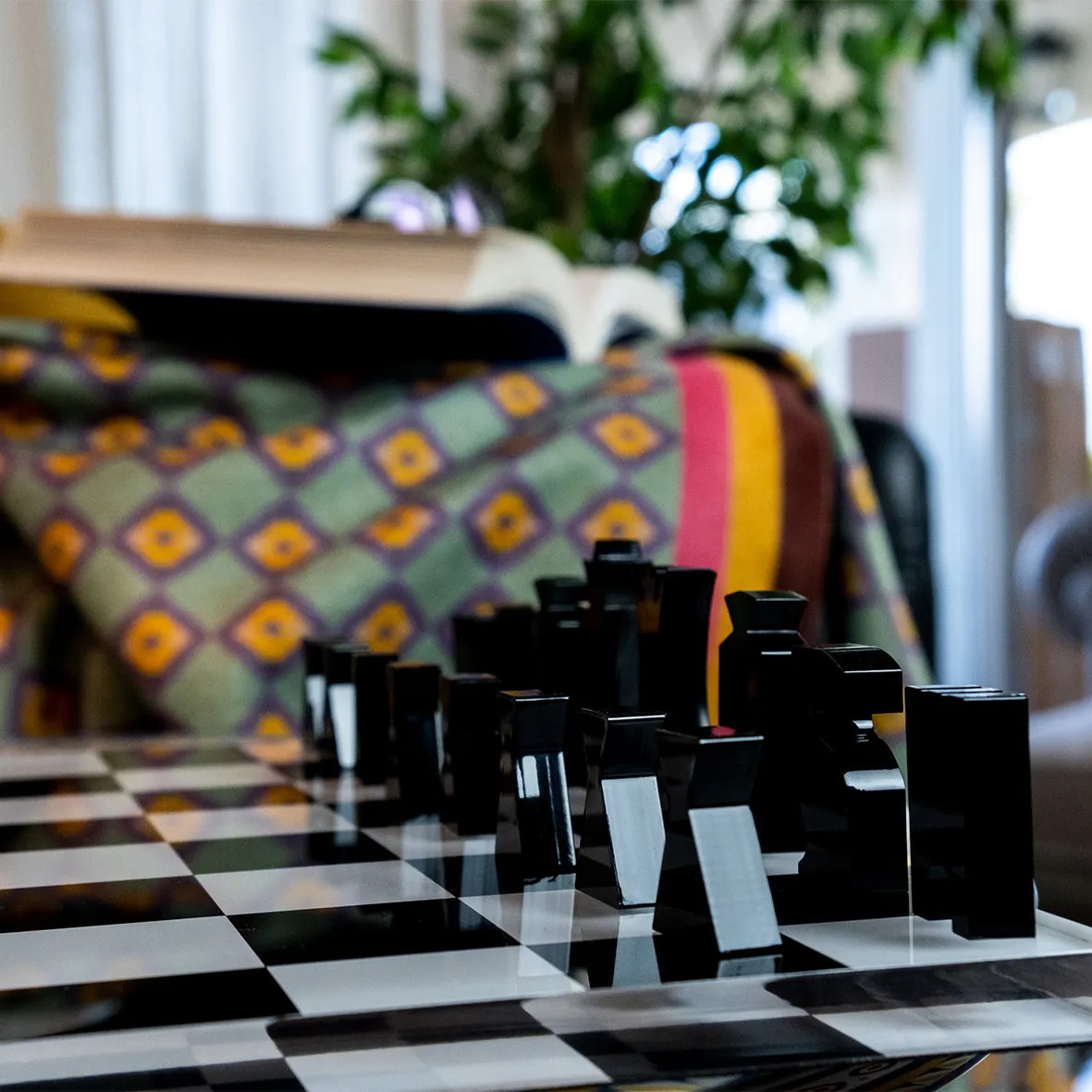 CHESS AND DRAUGHTS SET