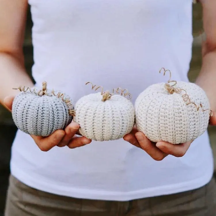 Crochet Halloween Ornament Big Pumpkin Arrangement