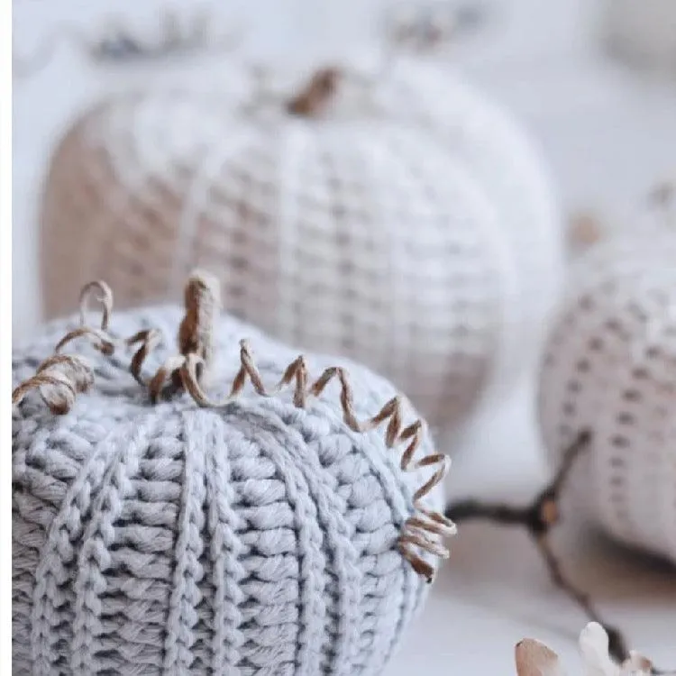 Crochet Halloween Ornament Big Pumpkin Arrangement