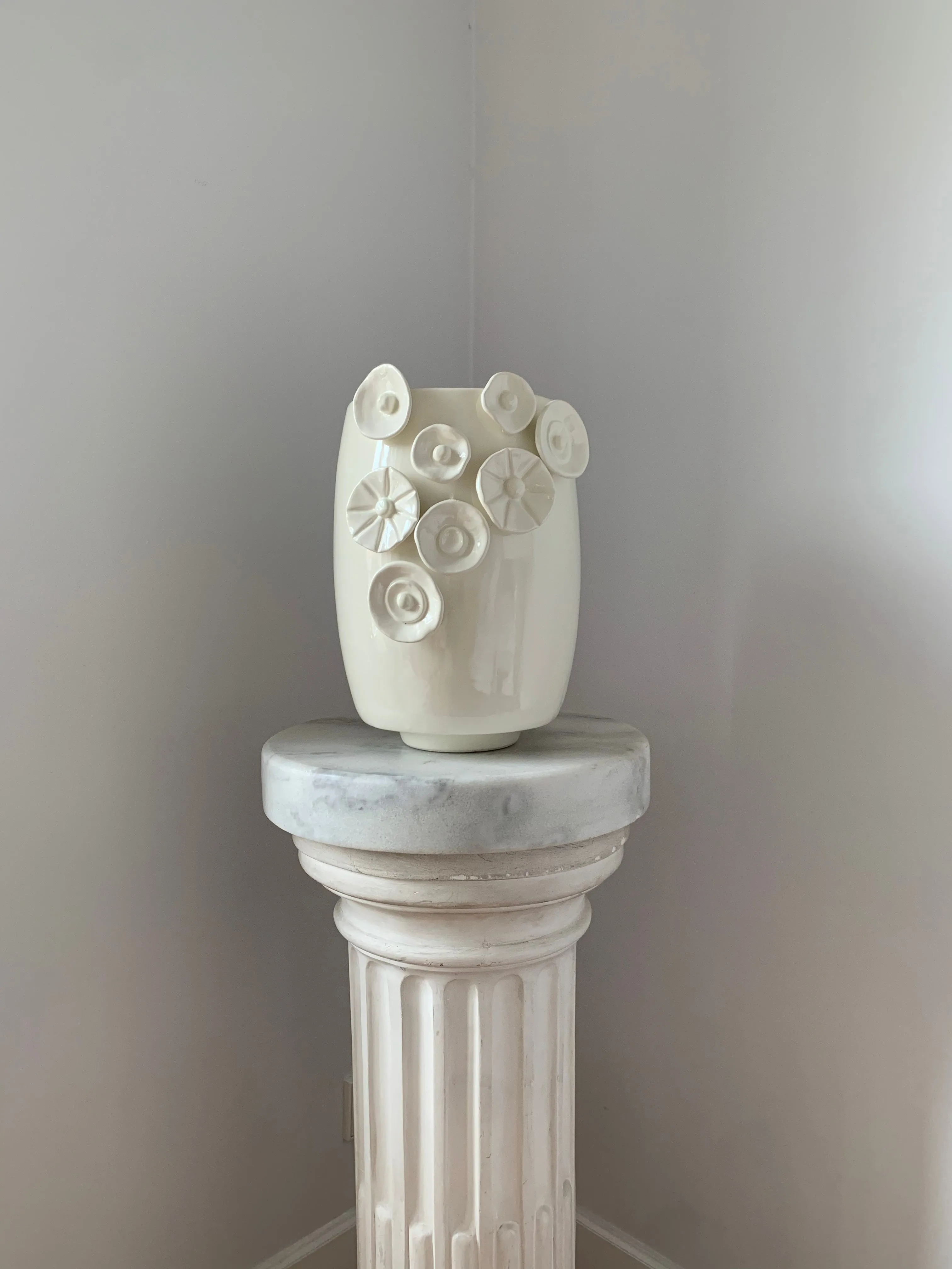 Flores vase