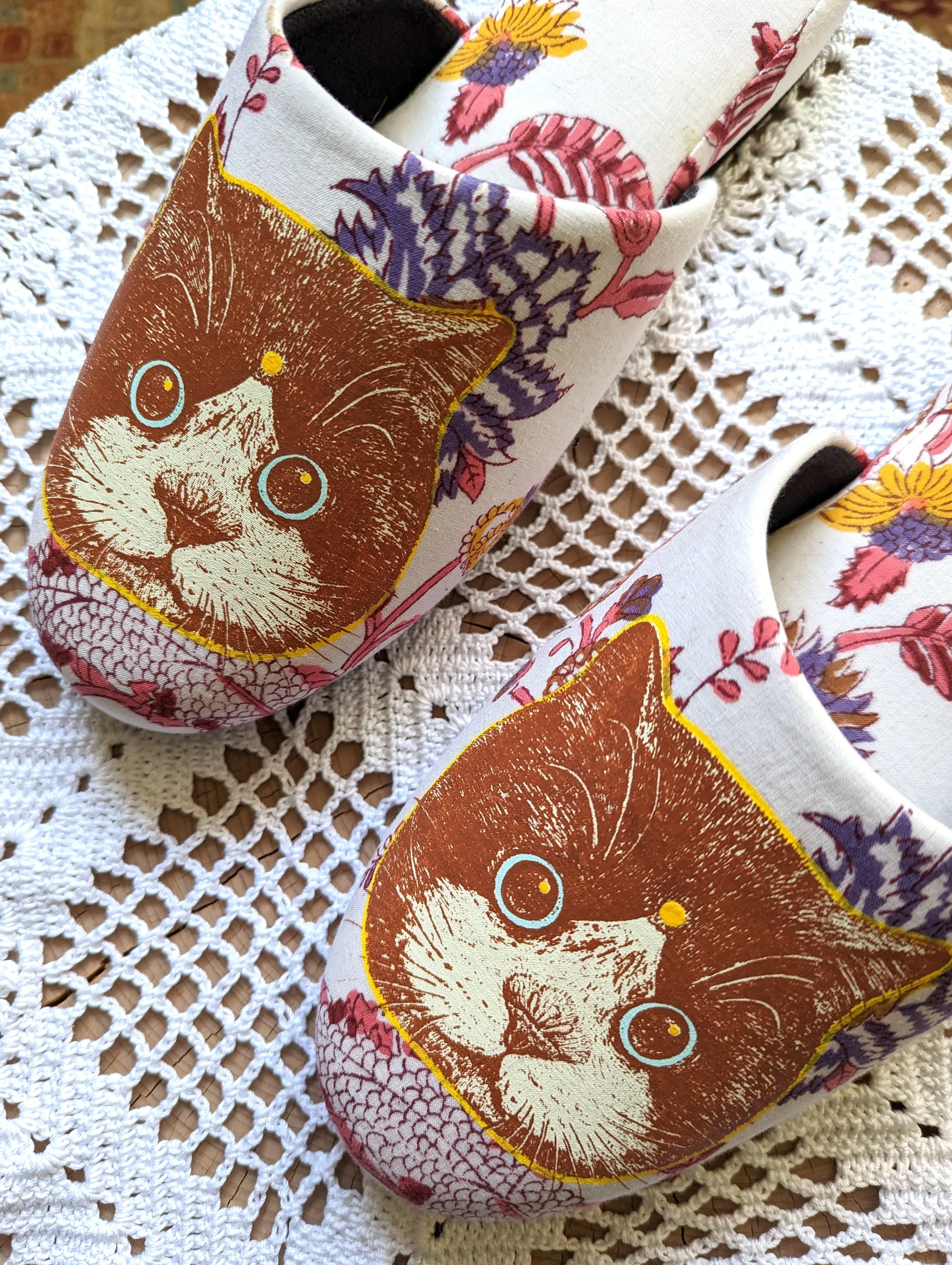 Large Satoshi Onodera / FujiTama-Chang Cat mix slippers #2023SS-10 / Silkscreen Printed Mix Slippers [Black wool felt sole] Large